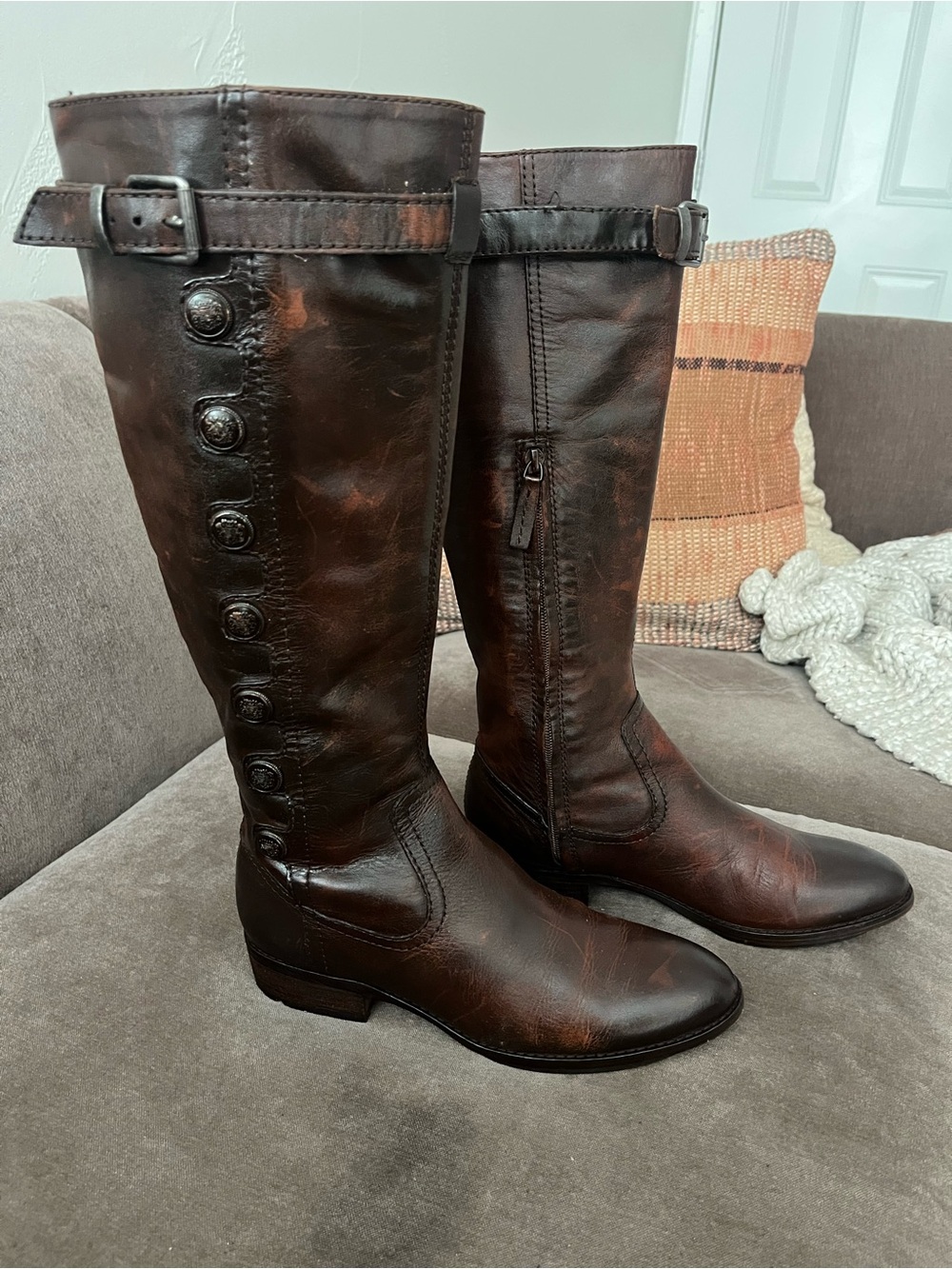 Arturo Chiang tall distressed riding boots